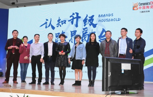 �r(sh��)�����L(f��ng)�������Ҿ�Ʒ���˴��(hu��)¡���e��